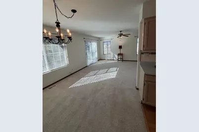 1264 Sandhurst Lane, South Elgin, IL 60177 - Photo 7