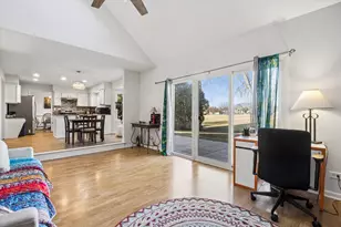 461 Breckenridge Dr, Aurora, IL 60504 - Photo 3