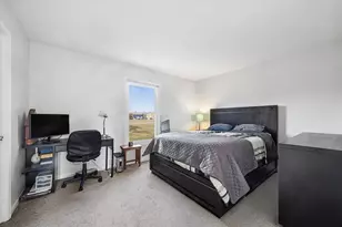 461 Breckenridge Dr, Aurora, IL 60504 - Photo 15