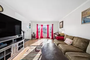 461 Breckenridge Dr, Aurora, IL 60504 - Photo 9