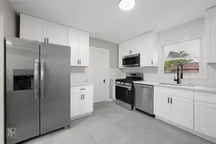 10854 Lyman Ave, Chicago Ridge, IL 60415 - Photo 5