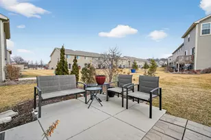 1161 Amber Dr, Cary, IL 60013 - Photo 21