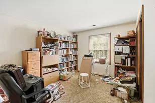 1307 Dairy Ln, Crete, IL 60417 - Photo 17