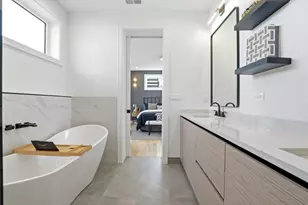 1325 N Artesian Ave, Chicago, IL 60622 - Photo 17