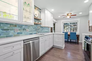 200 Brookside Ln, Willowbrook, IL 60527 - Photo 7