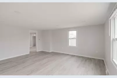 1816 Hebron Avenue, Zion, IL 60099 - Photo 3