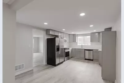 1816 Hebron Avenue, Zion, IL 60099 - Photo 5