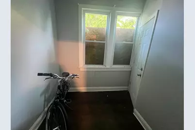8623 S Manistee Avenue, Chicago, IL 60617 - Photo 11