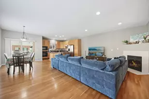 6130 Riverbend Pl, Lisle, IL 60532 - Photo 7