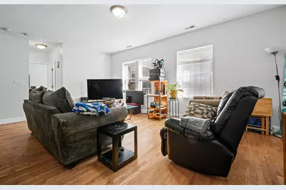 6319 N Sacramento Avenue #3E, Chicago, IL 60659 - Photo 3