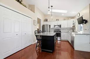 1908 Deer Cove Cc Ct, Normal, IL 61761 - Photo 9