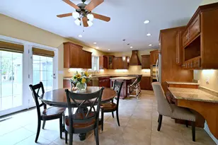 281 E Vallette St, Elmhurst, IL 60126 - Photo 11