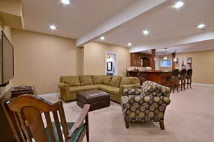 281 E Vallette St, Elmhurst, IL 60126 - Photo 35