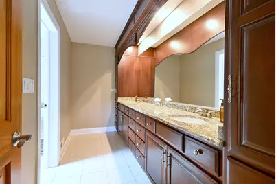 281 E Vallette Street, Elmhurst, IL 60126 - Photo 23