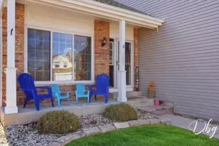 67 W Dahlia Ln, Round Lake Beach, IL 60073 - Photo 3