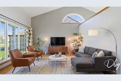 67 W Dahlia Lane, Round Lake Beach, IL 60073 - Photo 9