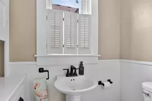 14 N Harlem Ave, Freeport, IL 61032 - Photo 31