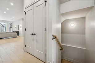 2840 N Christiana Ave, Chicago, IL 60618 - Photo 15