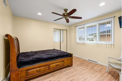 5113 W 121st Place, Alsip, IL 60803 - Photo 5