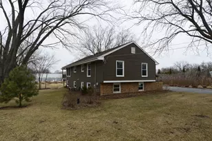 1070 Center Dr, South Elgin, IL 60177 - Photo 41