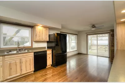 1070 Center Drive, South Elgin, IL 60177 - Photo 9