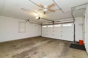 1070 Center Dr, South Elgin, IL 60177 - Photo 29