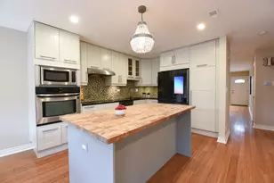 325 N Oak Park Ave, Oak Park, IL 60302 - Photo 9