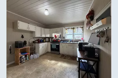405 E Seminary Avenue, Hoopeston, IL 60942 - Photo 13