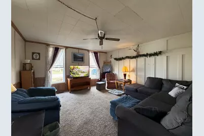 405 E Seminary Avenue, Hoopeston, IL 60942 - Photo 5