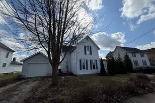 405 E Seminary Ave, Hoopeston, IL 60942 - Photo 3