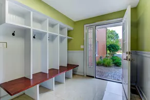 46 Hamilton Ln, Oak Brook, IL 60523 - Photo 25