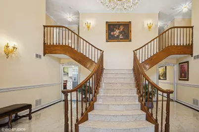 46 Hamilton Lane, Oak Brook, IL 60523 - Photo 3