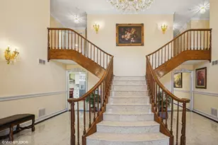 46 Hamilton Ln, Oak Brook, IL 60523 - Photo 3