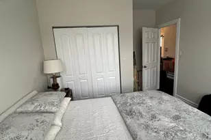 3823 N Greenview Ave, Chicago, IL 60613 - Photo 11