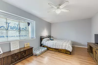 3124 N 76th Avenue, Elmwood Park, IL 60707 - Photo 17