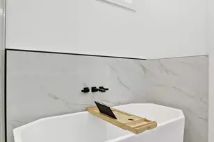 1325 N Artesian Ave, Chicago, IL 60622 - Photo 15