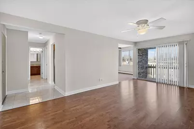 940 E Old Willow Road #312, Prospect Heights, IL 60070 - Photo 9