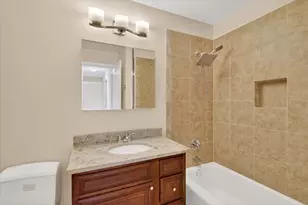 940 E Old Willow Rd, Prospect Heights, IL 60070 - Photo 19