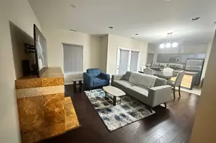 830 E Bowen Ave, Chicago, IL 60653 - Photo 3