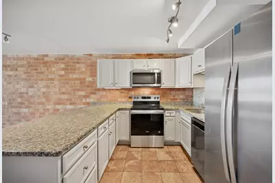 2020 St. Johns Avenue #208, Highland Park, IL 60035 - Photo 9