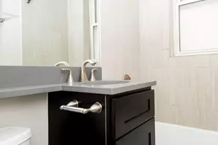 511 W Belmont Ave, Chicago, IL 60657 - Photo 7