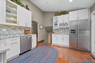 610 Blue Spruce Lane, Mundelein, IL 60060 - Photo 11