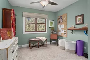 610 Blue Spruce Ln, Mundelein, IL 60060 - Photo 17