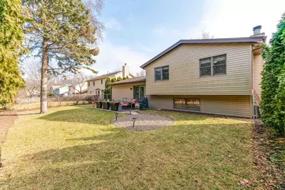 610 Blue Spruce Lane, Mundelein, IL 60060 - Photo 27