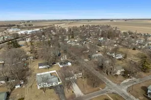 301 N 2nd Ave, Chenoa, IL 61726 - Photo 27