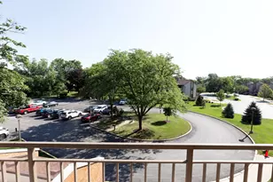 701 Lake Hinsdale Dr, Willowbrook, IL 60527 - Photo 17