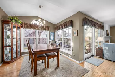 118 Versailles Court, Bloomingdale, IL 60108 - Photo 11