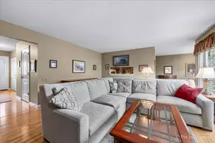 118 Versailles Ct, Bloomingdale, IL 60108 - Photo 7