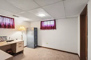 802 Kirkwood Ave, Winthrop Harbor, IL 60096 - Photo 19