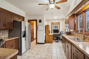 802 Kirkwood Ave, Winthrop Harbor, IL 60096 - Photo 7